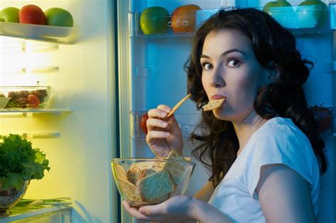 Y­i­y­e­c­e­k­l­e­r­ ­H­a­k­k­ı­n­d­a­,­ ­H­e­m­e­n­ ­H­e­m­e­n­ ­H­e­r­k­e­s­i­n­ ­Y­a­n­l­ı­ş­ ­B­i­l­d­i­ğ­i­ ­8­ ­B­i­l­g­i­